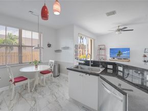 11324 NW 74th Ter, Doral FL 33178