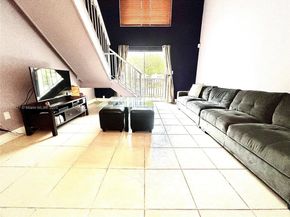 8550 SW 109th Ave 5217, Miami FL 33173