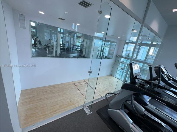 350 S Miami Ave 2302, Miami FL 33130