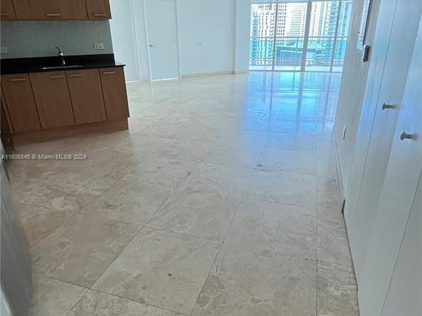 350 S Miami Ave 2302, Miami FL 33130