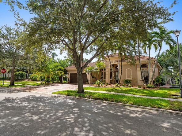 19230 SW 30th St, Miramar FL 33029