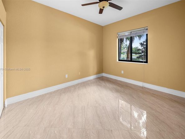19230 SW 30th St, Miramar FL 33029