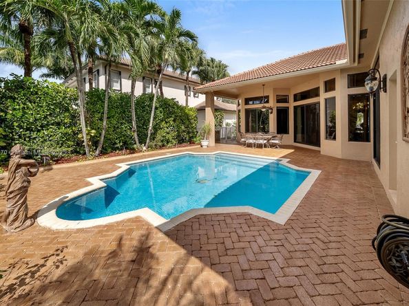 19230 SW 30th St, Miramar FL 33029
