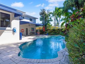 100 NE 123rd St, North Miami FL 33161