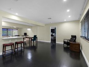 100 NE 123rd St, North Miami FL 33161