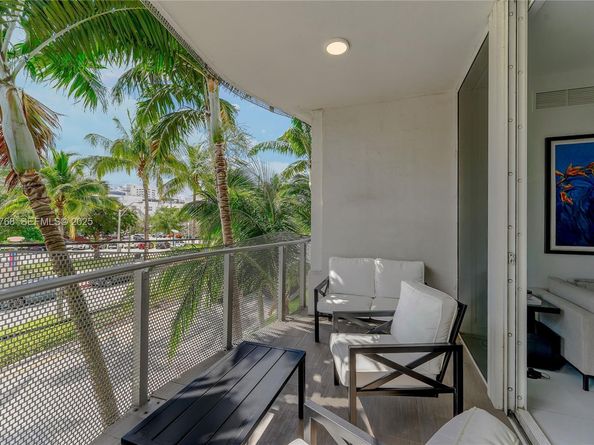 2100 Park Ave 201, Miami Beach FL 33139