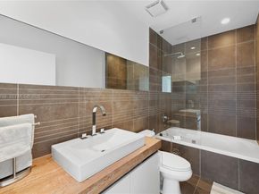 2100 Park Ave 201, Miami Beach FL 33139