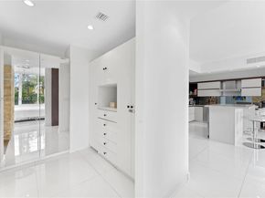 2100 Park Ave 201, Miami Beach FL 33139
