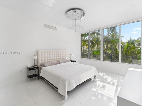 2100 Park Ave 201, Miami Beach FL 33139