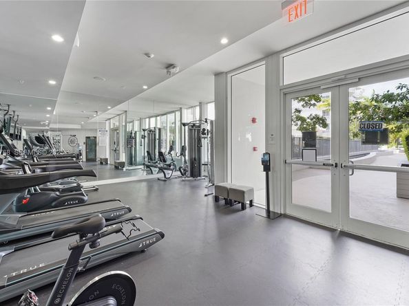 2100 Park Ave 201, Miami Beach FL 33139