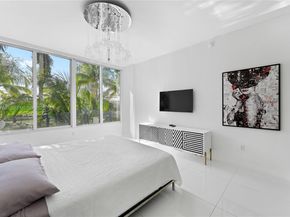 2100 Park Ave 201, Miami Beach FL 33139