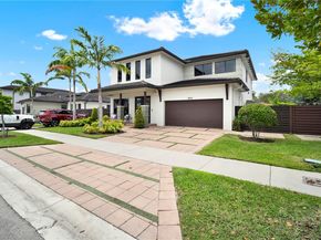 8935 NW 161st Ter, Miami Lakes FL 33018