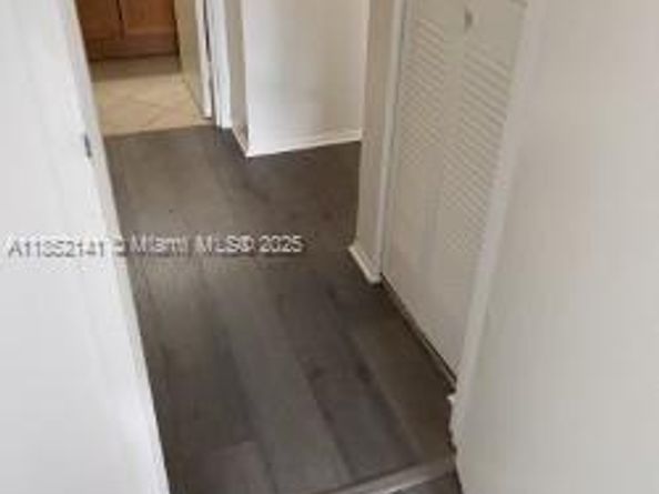 16950 W Dixie Hwy A230 Hwy 230, North Miami Beach FL 33160