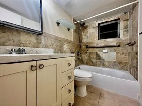 424 SW 7th St 402, Miami FL 33130