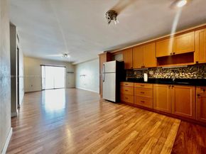 424 SW 7th St 402, Miami FL 33130