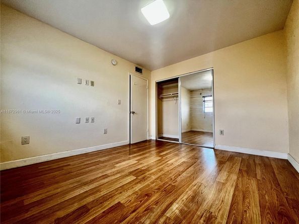 424 SW 7th St 402, Miami FL 33130