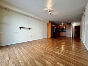 424 SW 7th St 402, Miami FL 33130