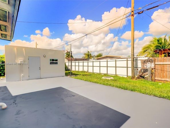 14465 SW 290th Ter, Homestead FL 33033