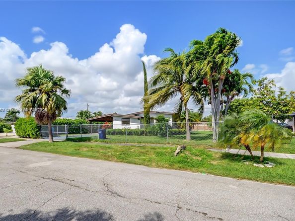 14465 SW 290th Ter, Homestead FL 33033