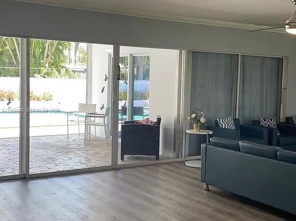 1319 Fillmore St, Hollywood FL 33019