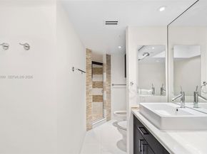 4779 Collins Ave 907, Miami Beach FL 33140