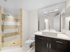 4779 Collins Ave 907, Miami Beach FL 33140