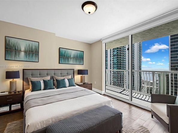 1200 Brickell Bay Dr 3501, Miami FL 33131