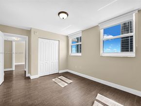 1200 Brickell Bay Dr 3501, Miami FL 33131