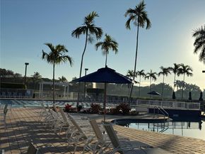 1316 Majesty Ter, Weston FL 33327