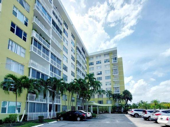 4400 Hillcrest Dr 1005A, Hollywood FL 33021
