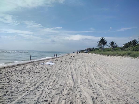 4400 Hillcrest Dr 1005A, Hollywood FL 33021