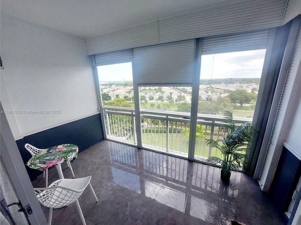 4400 Hillcrest Dr 1005A, Hollywood FL 33021