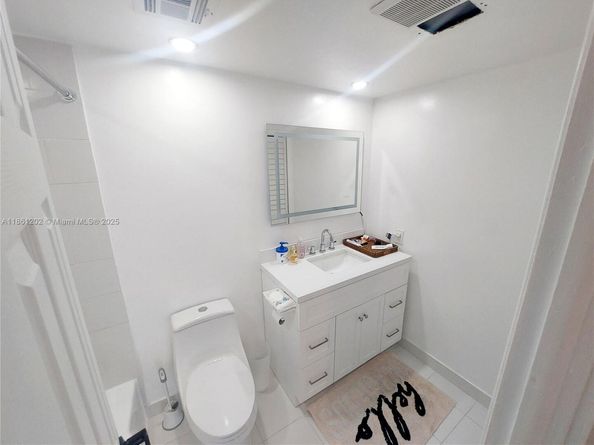 4400 Hillcrest Dr 1005A, Hollywood FL 33021