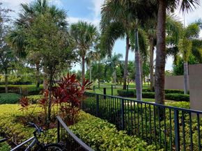 4400 Hillcrest Dr 1005A, Hollywood FL 33021