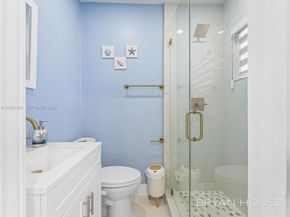 3341 NW 20th St, Miami FL 33142