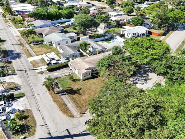 1310 N 24th Ave, Hollywood FL 33020