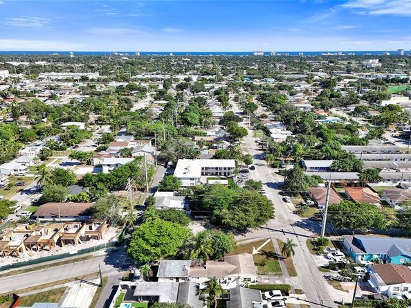 1310 N 24th Ave, Hollywood FL 33020