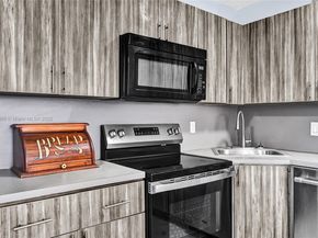 1310 N 24th Ave, Hollywood FL 33020