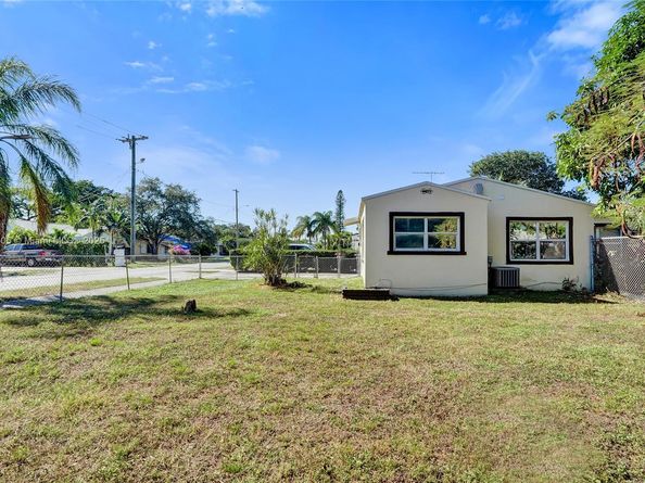 1310 N 24th Ave, Hollywood FL 33020