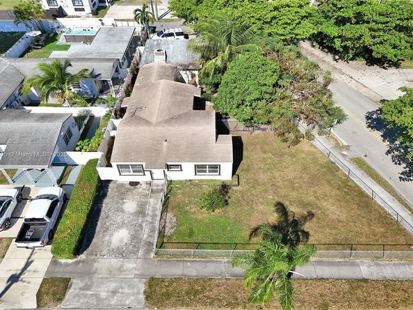 1310 N 24th Ave, Hollywood FL 33020