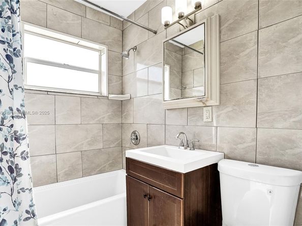 1310 N 24th Ave, Hollywood FL 33020