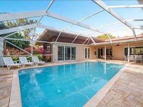 811 N Highland Dr, Hollywood FL 33021