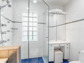 811 N Highland Dr, Hollywood FL 33021