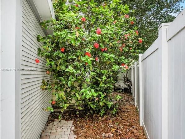 5366 214th Ct S, Boca Raton FL 33486