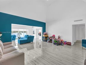 5602 White Cedar Ln, Tamarac FL 33319