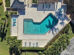 4737 NW 98th Pl, Doral FL 33178