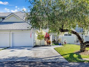 4737 NW 98th Pl, Doral FL 33178