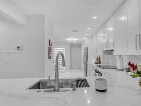 4737 NW 98th Pl, Doral FL 33178