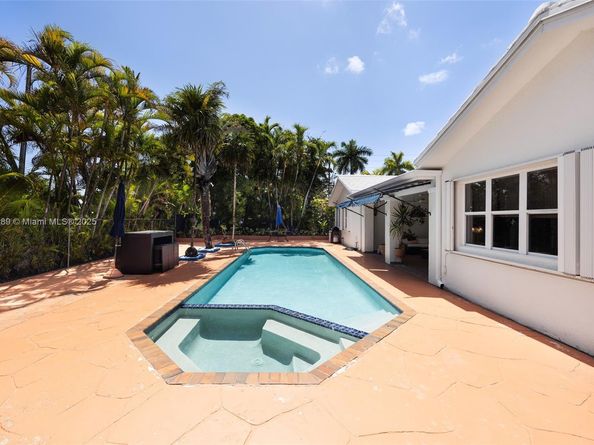 8610 SW 83rd St, Miami FL 33143