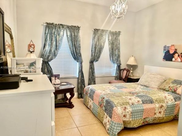 13680 SW 50th Ct, Miramar FL 33027